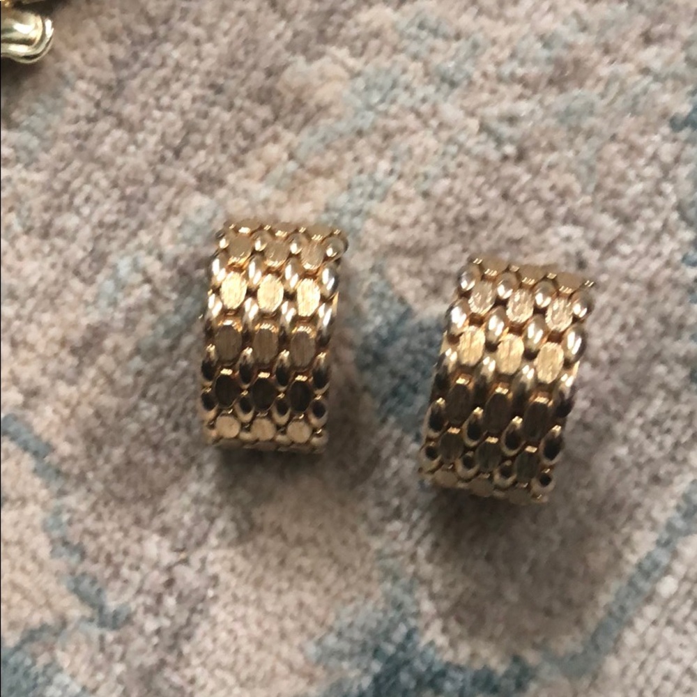 Clip on earrings